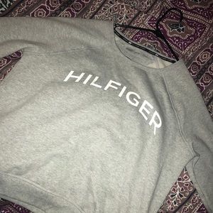 Women’s Tommy Hilfiger sweatshirt